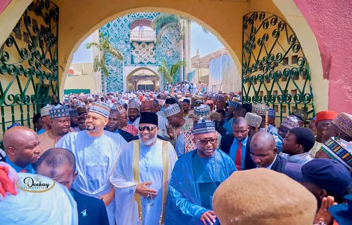 HADEJIA: Gawuna ya halarci naɗin sarautar Mohammed Babandede a matsayin sabon Magajin Rafin Haɗeja…