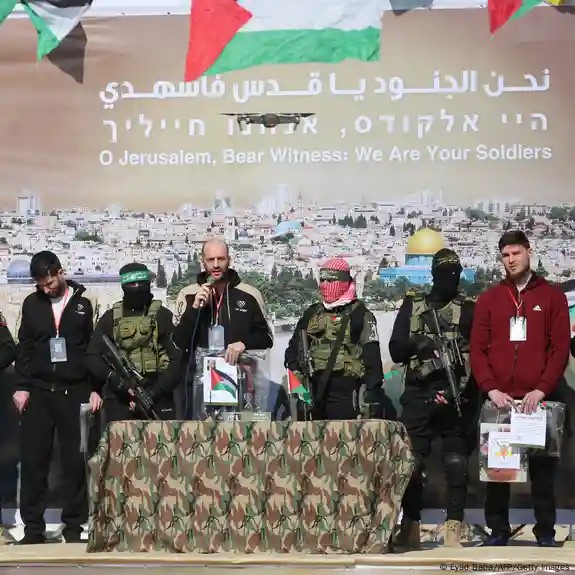 Gaza ceasefire: Hamas hands over 3 Israel detainees …