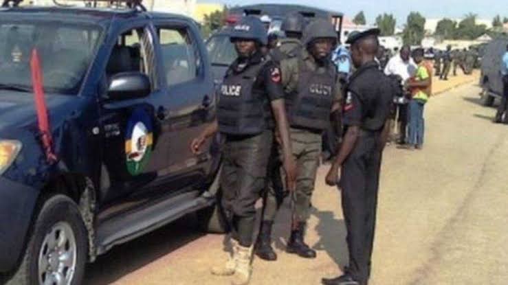 Ƴan sanda sun kama wanda ake zargin yiwa yar sa aiki …