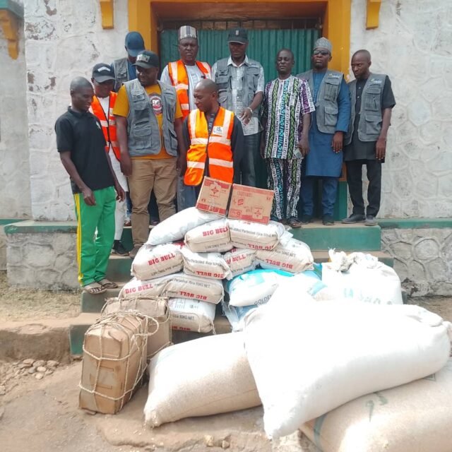 Group donates food stuffs to inmates in Wamba …