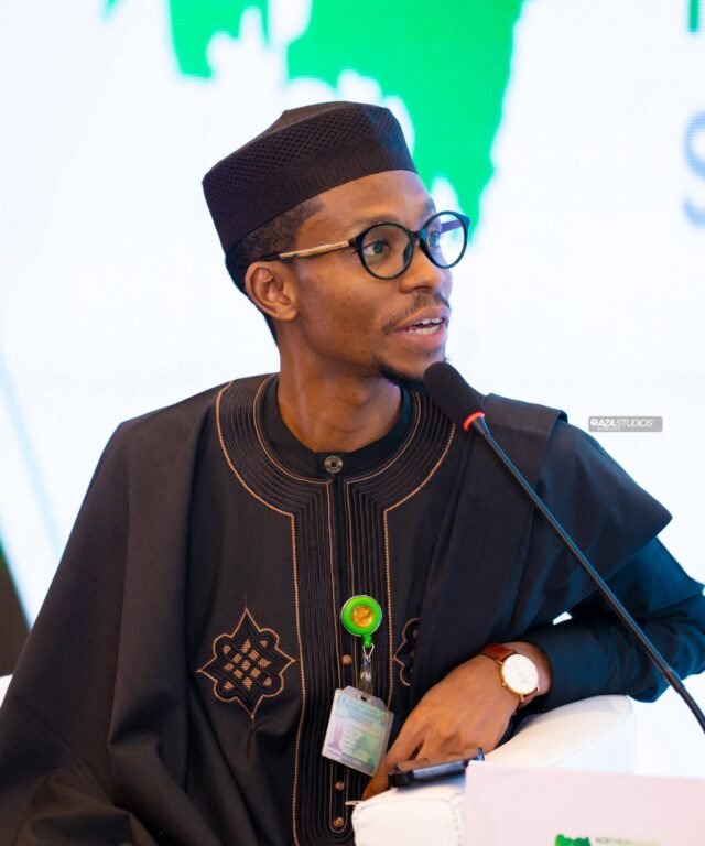 Adena yiwa mahaifin mu kazafi, Bello El-rufa’i