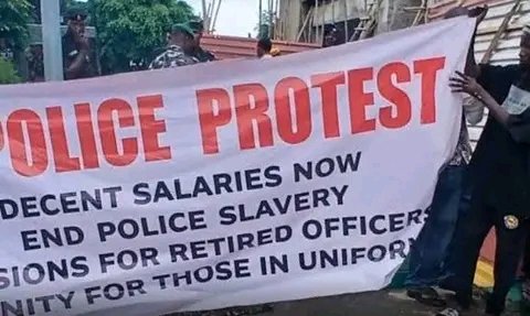 TSUGUNNE BATA KARE BA: Tsofin Jami’an ‘Yan-Sanda Na Shirin Shiga Zanga-Zanga