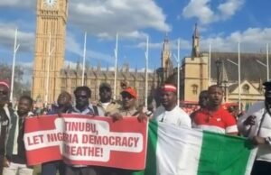 Yan ADC Sun Yi Zanga-zanga a London …