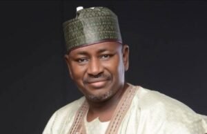 Kwamishinan ayyuka ya ajiye aikin sa ya tafi takara…