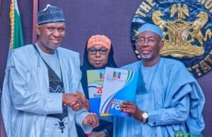 Jigawa APC Elders Forum Buys Nomination Form for Governor Namadi.