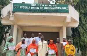 NUJ Niger Presents Certificate Of Return To NAWOJ Exco…