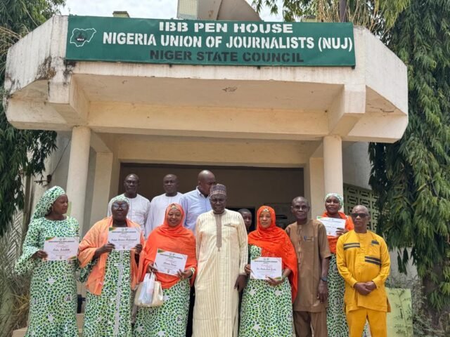 NUJ Niger Presents Certificate Of Return To NAWOJ Exco…